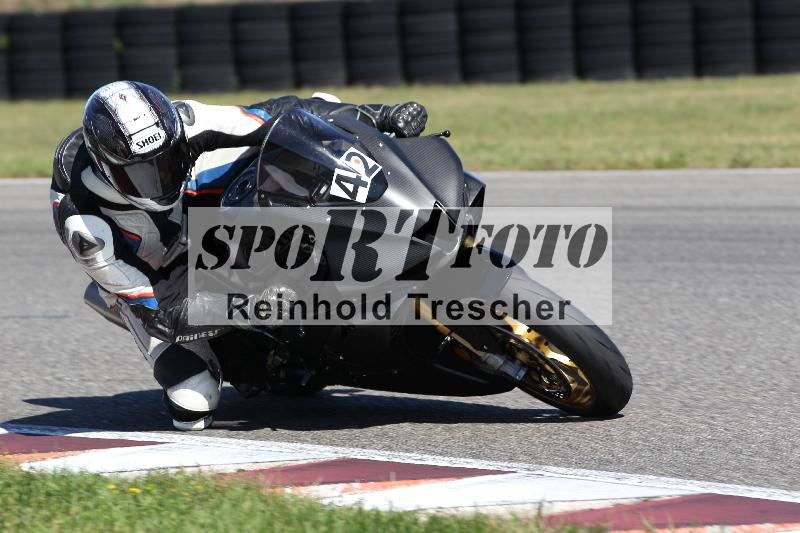 Archiv-2025/48 25.08.2025 Cornu Master School ADR/rot-rouge/42